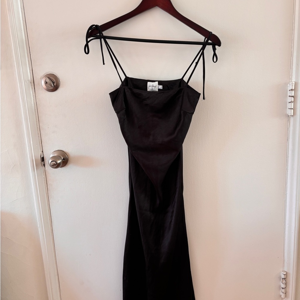 Elegant Black Spaghetti Strap Dress